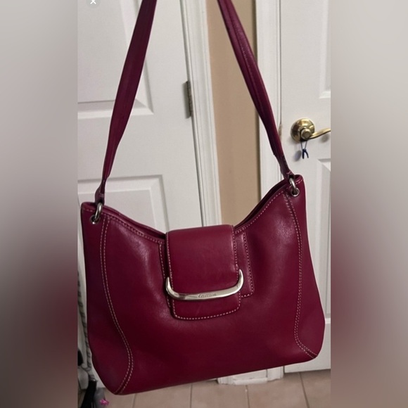 Cole Haan Handbags - Cole Haan Classic shoulder bag